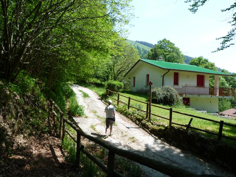 Raggiunta la strada bianca a sinistra