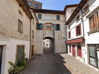 Porta Monticana esterno