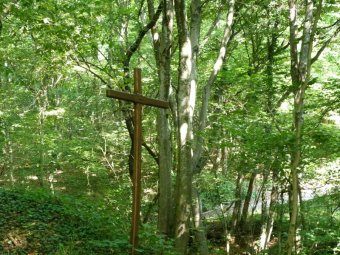 La croce visibile a sinitra