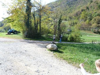 Alla strada asfaltata a destra