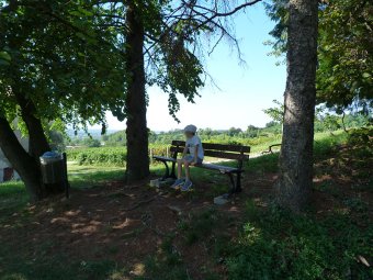 Panchine lungo la via