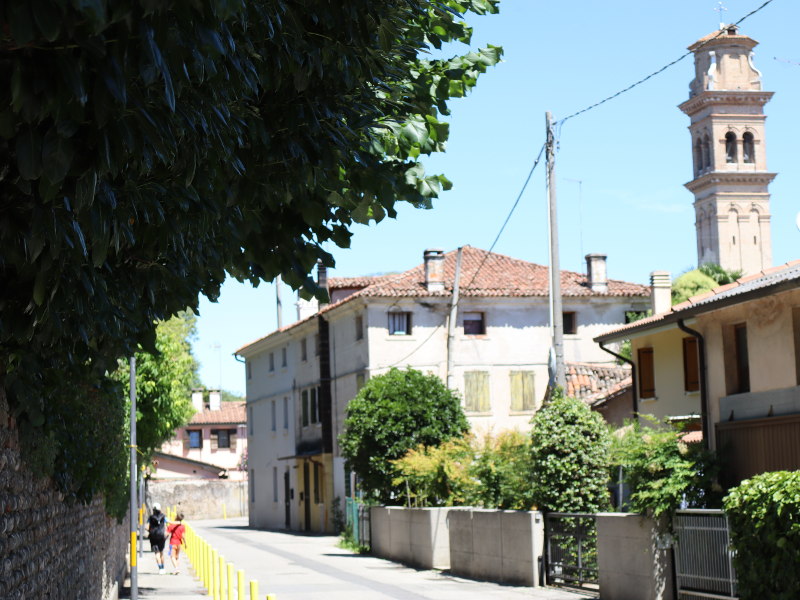 Verso la Chiesa di Merlengo
