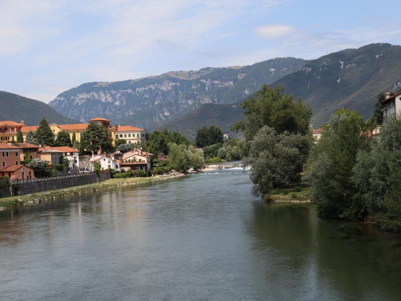 Vista dal Ponte degli Alpini